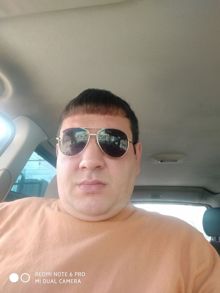  33249769  Armen, 37 ,    