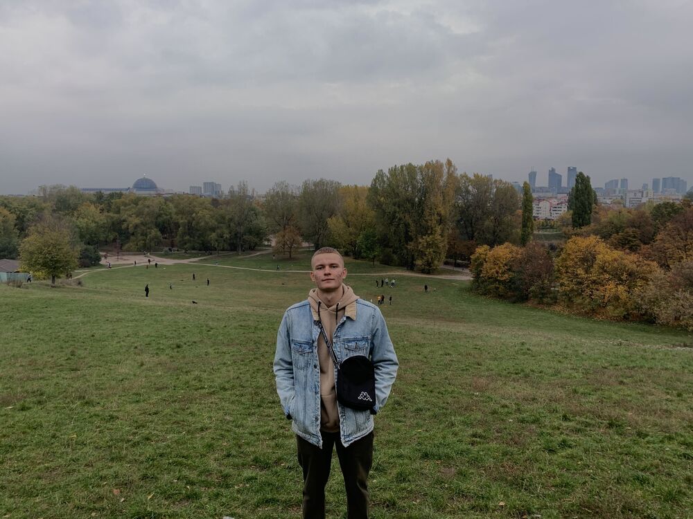  30724919  Denis, 20 ,    Warszawa