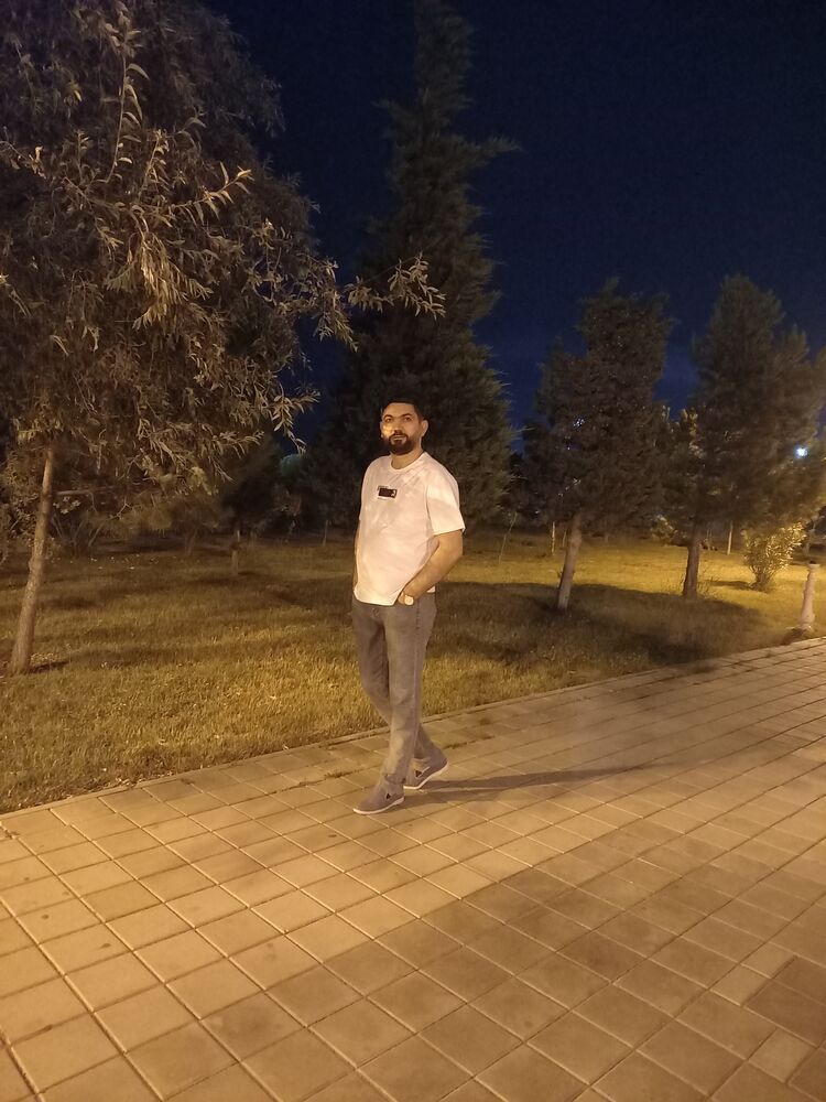  48159829  Anar, 40 ,    