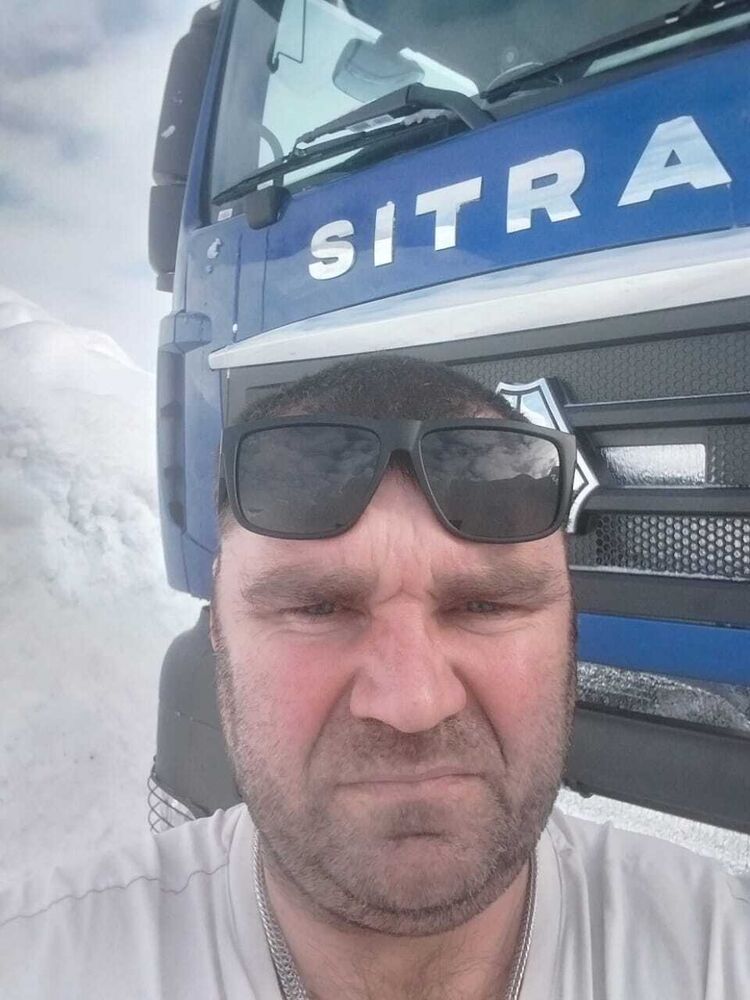  -,   Alexander, 47 ,   ,   