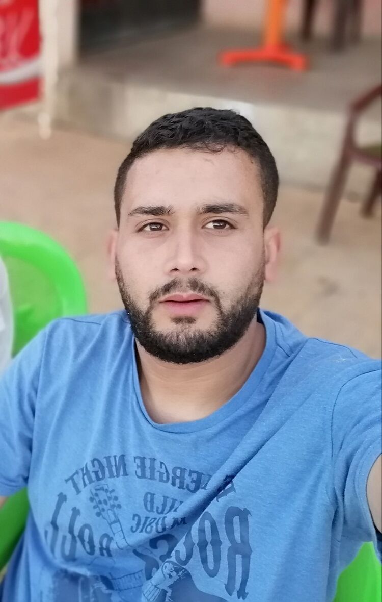  ,   Mohamde, 33 ,   ,   , c 