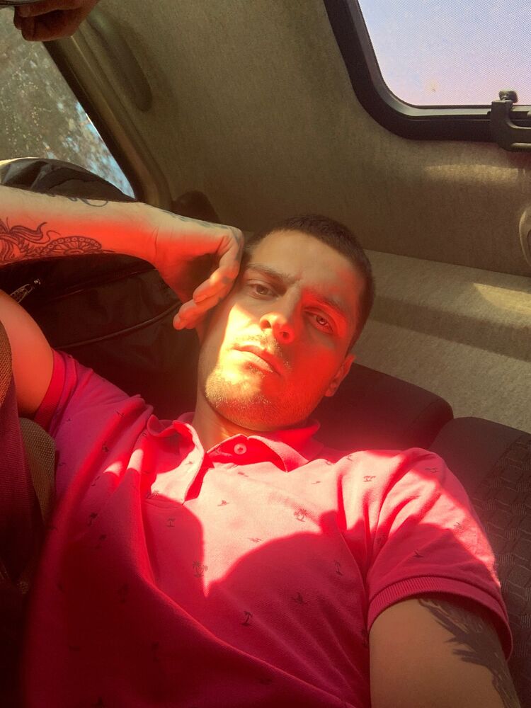  28462889  , 33 ,    