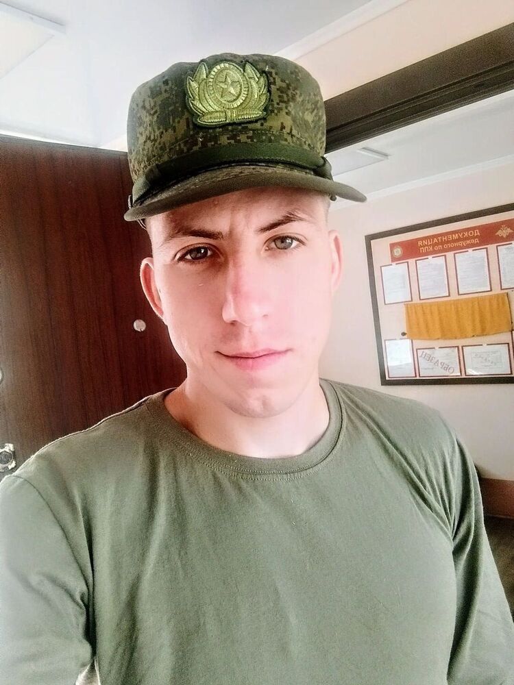  ,   Maksim, 24 ,   ,   , c 