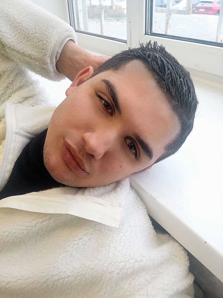  40429809  Yusufchik, 26 ,    