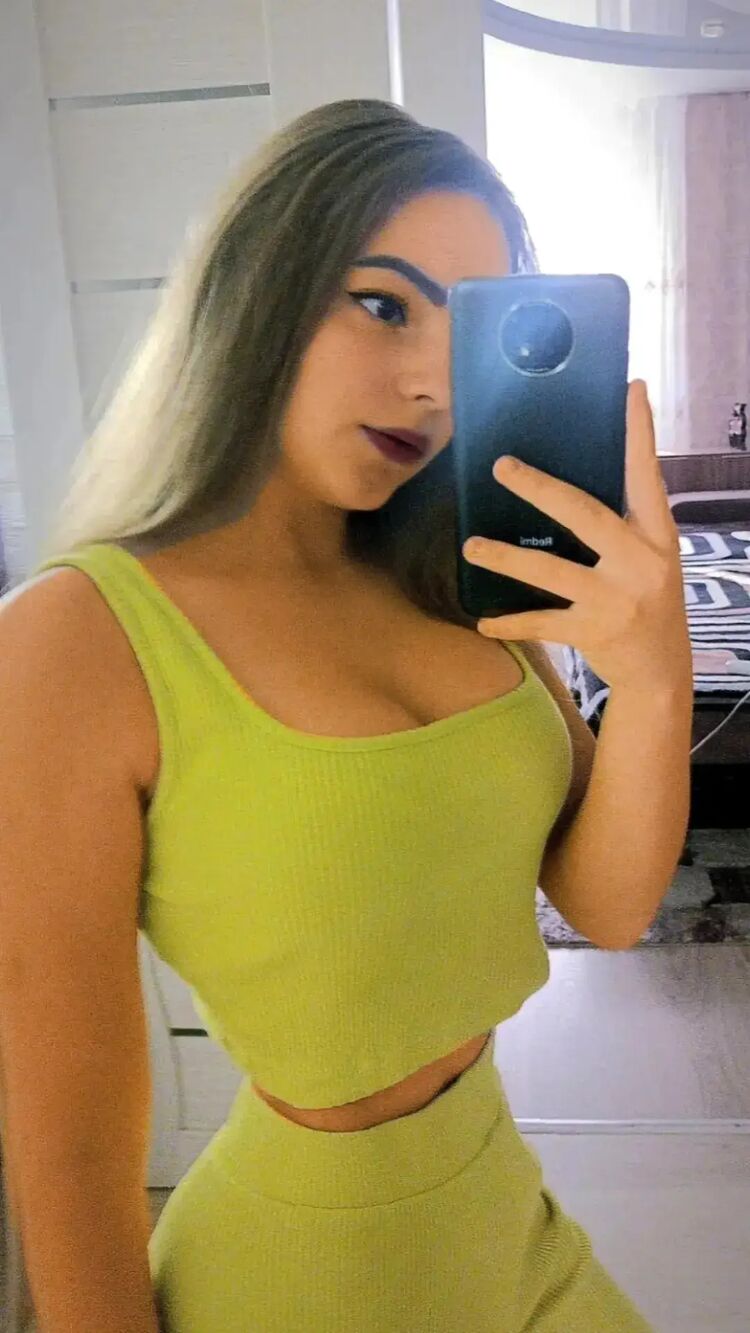  38425449  Elvira, 24 ,    