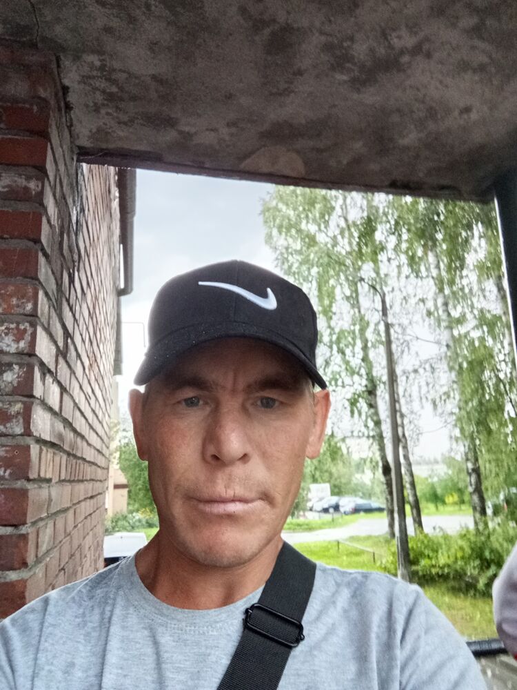 46256809  , 39 ,    