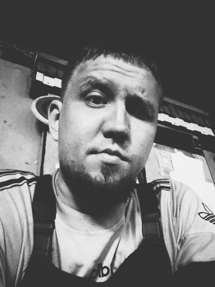  8905919  , 33 ,    