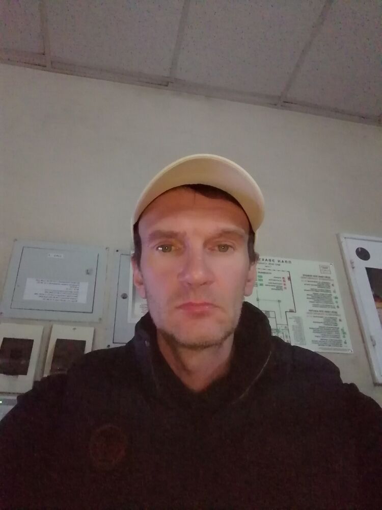  42910479  Sergey, 46 ,    