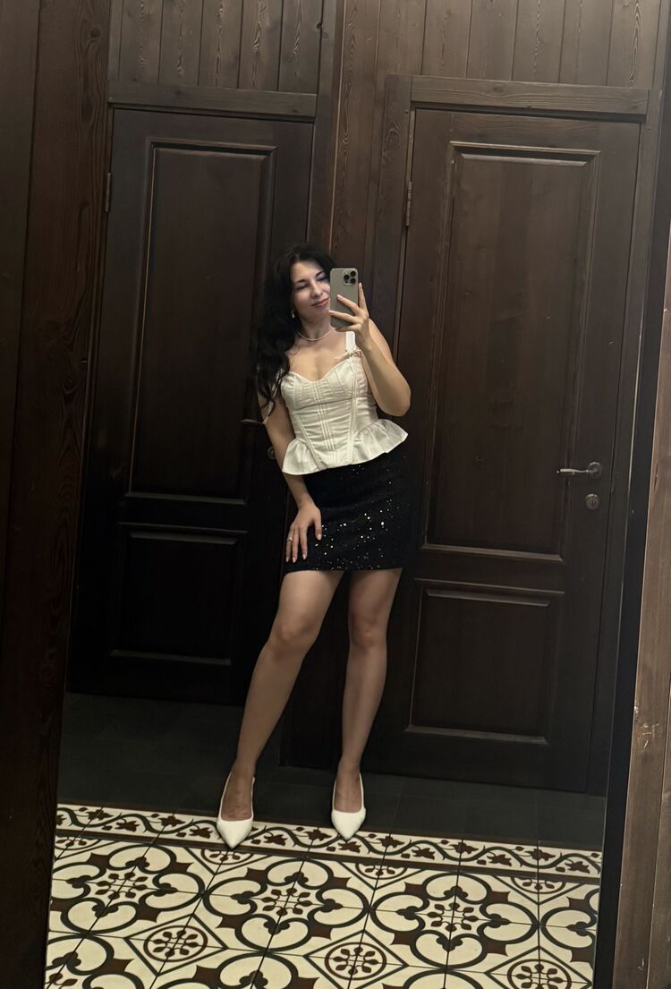  53818199   , 32 ,    