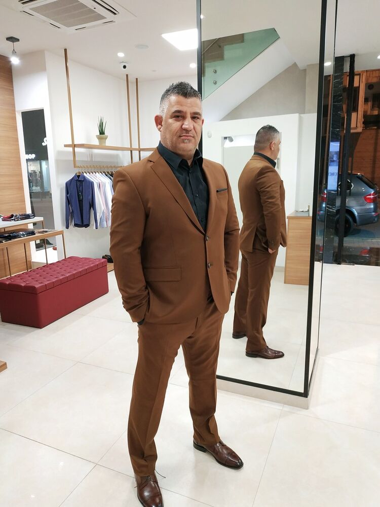 Limassol,   Aris, 49 ,   ,   , c 