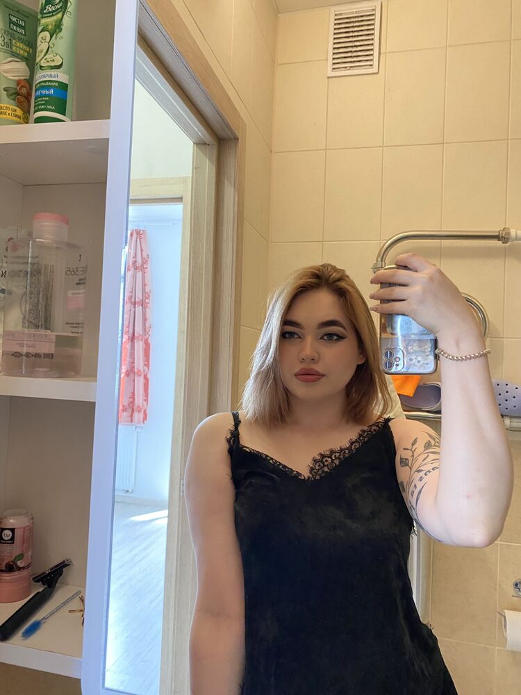  38248019  , 22 ,    -