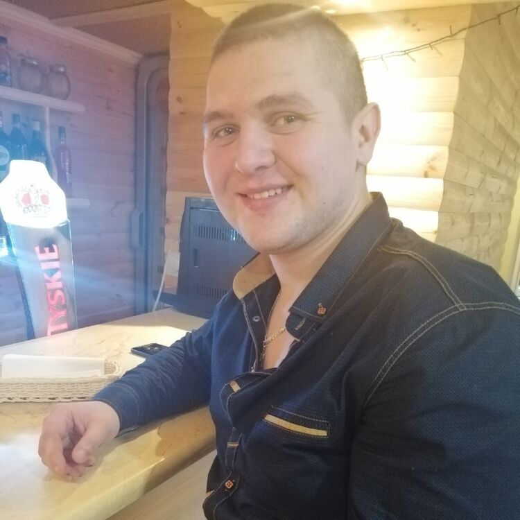  18962059  Igar, 32 ,    