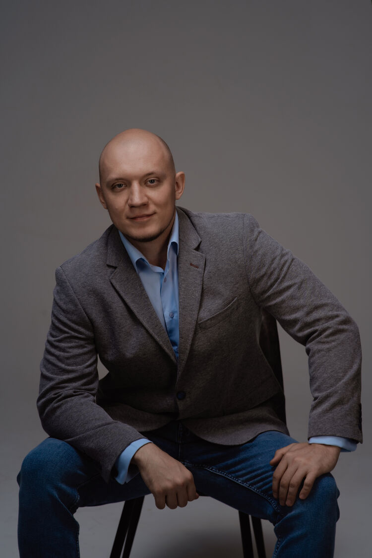  53807379  Alexander, 34 ,    