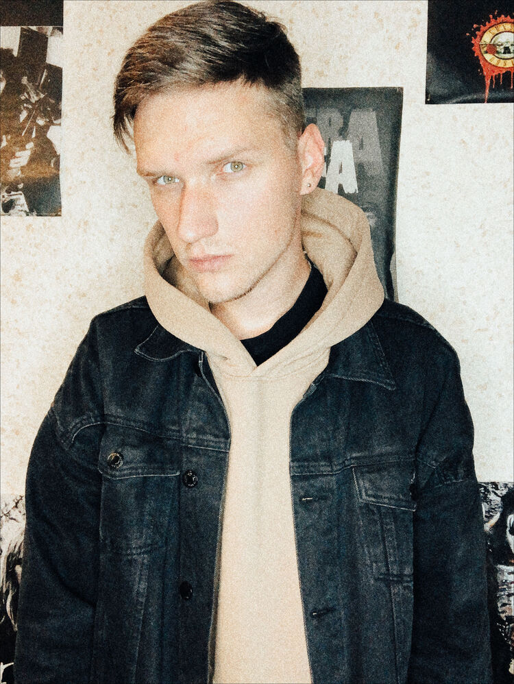  -,   , 24 ,   , 