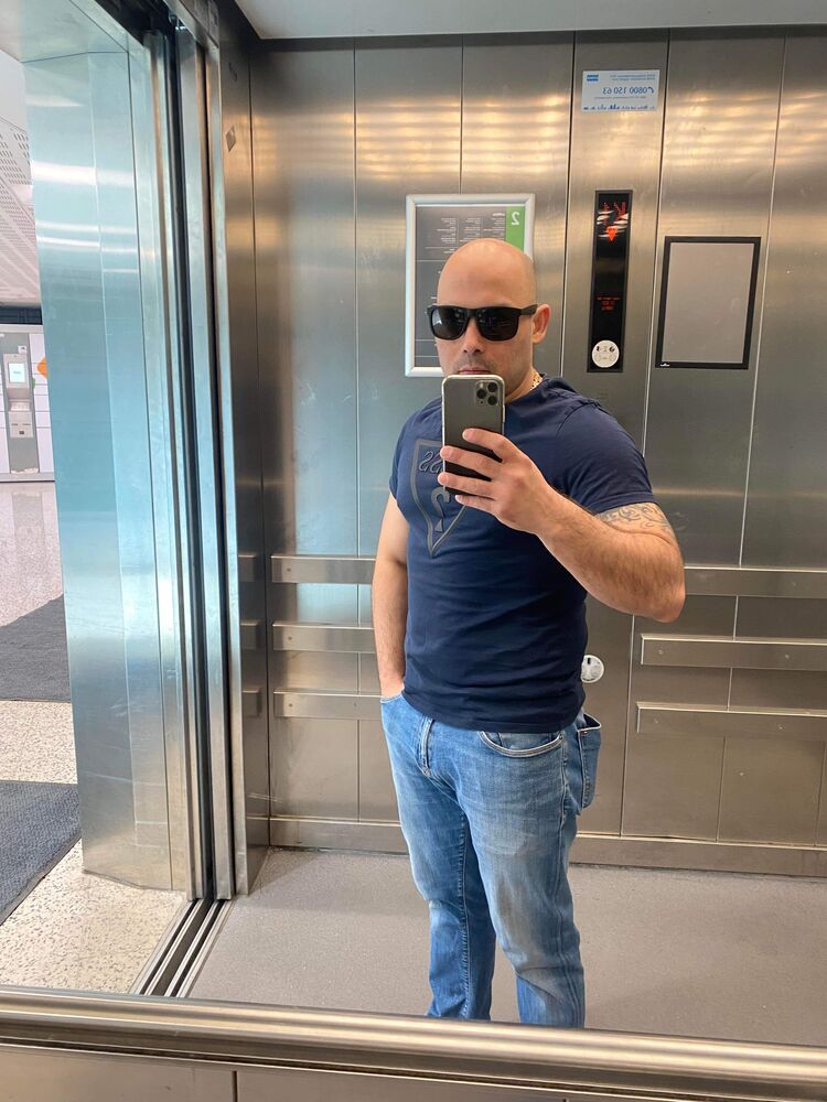  ,   Renar, 37 ,   ,   , c 