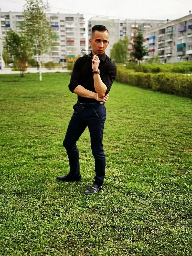  33558249  Vlad, 29 ,    