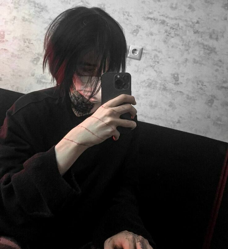  32278779  , 20 ,    