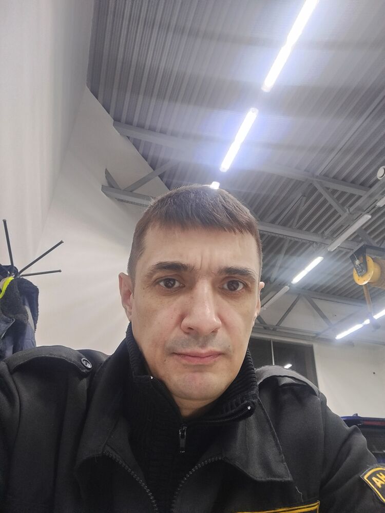  44122689  , 48 ,    