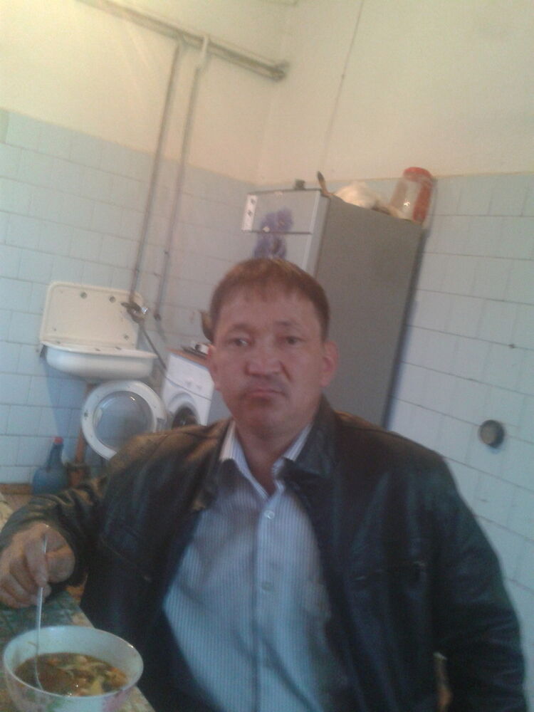  9393529  Melis, 47 ,    