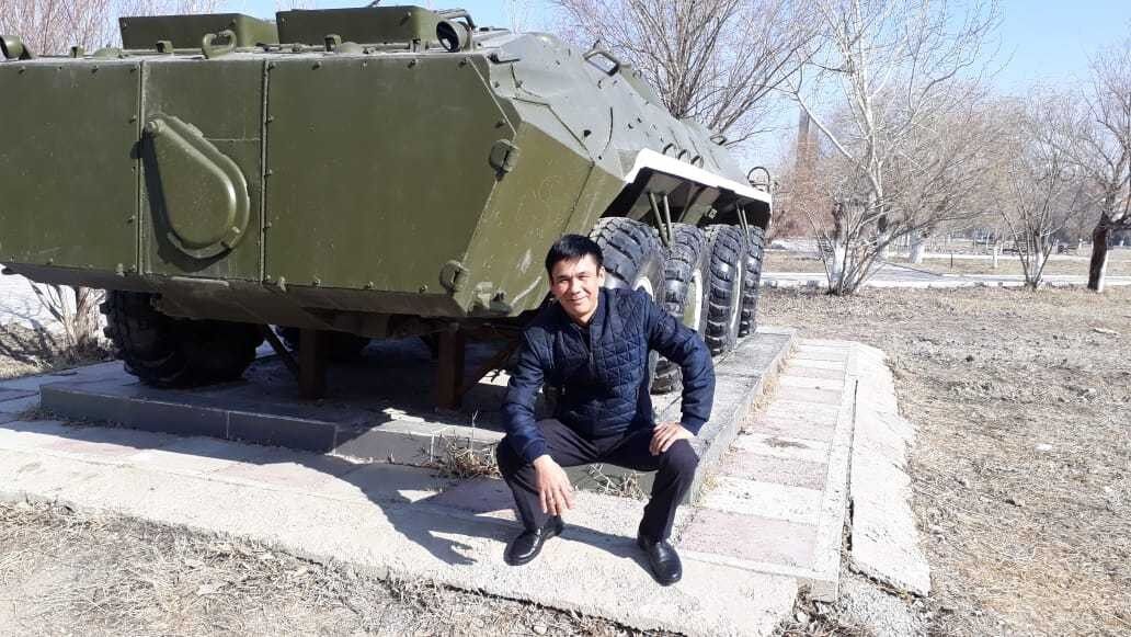  17584799  Akilzhan, 42 ,    