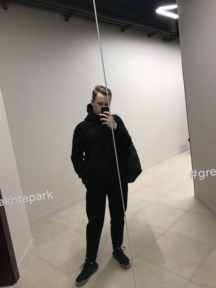  48226969  , 26 ,    