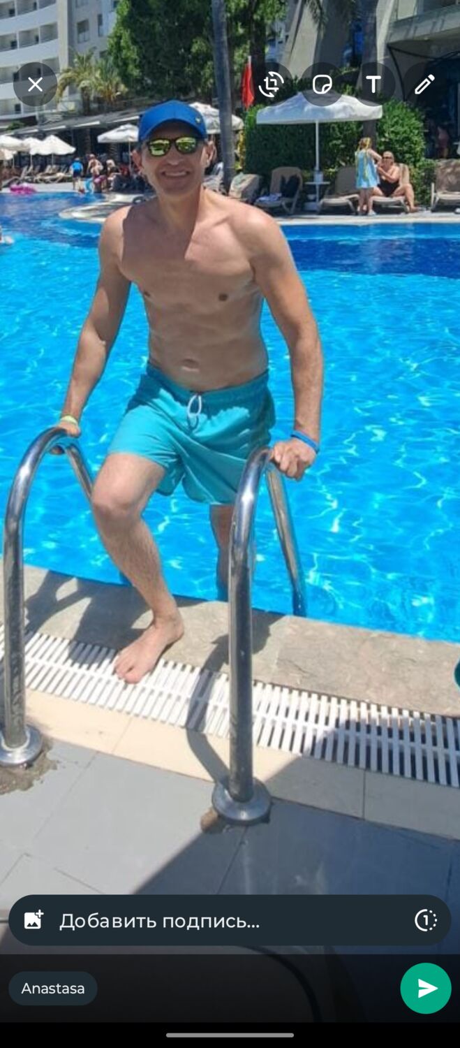  36685839  Igor, 39 ,    