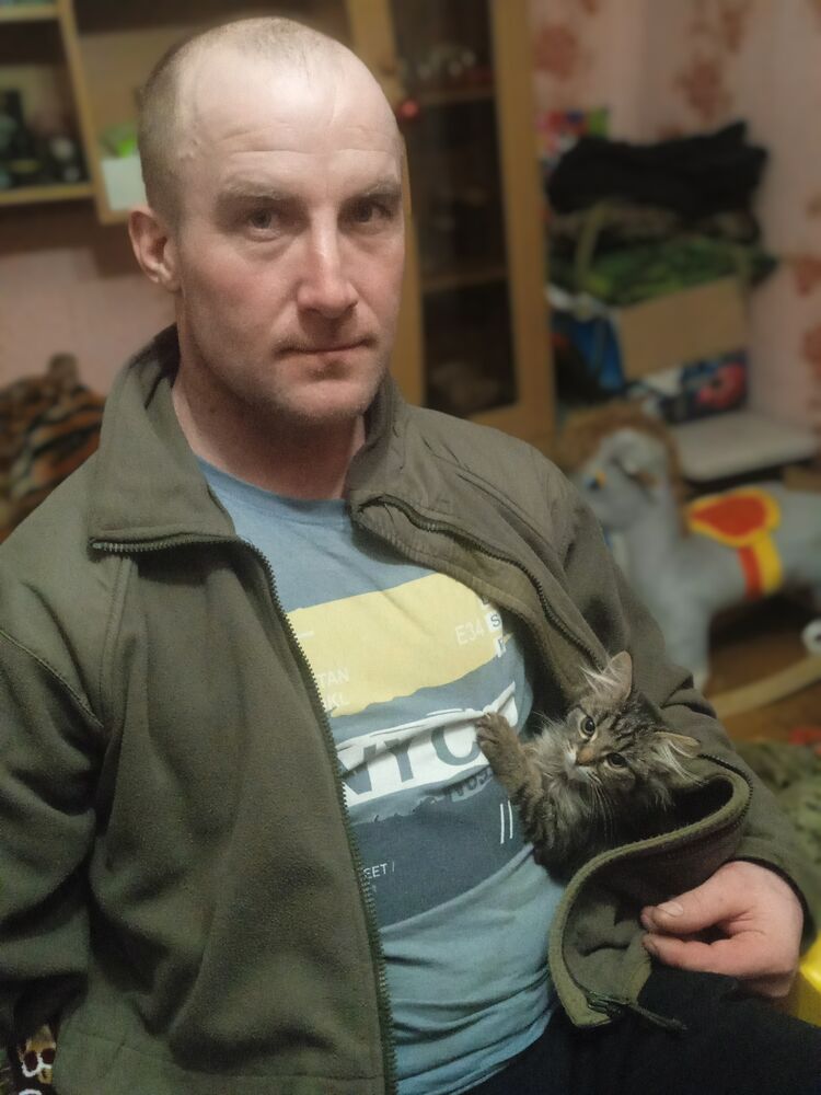  ,   Sergei, 40 ,   ,   