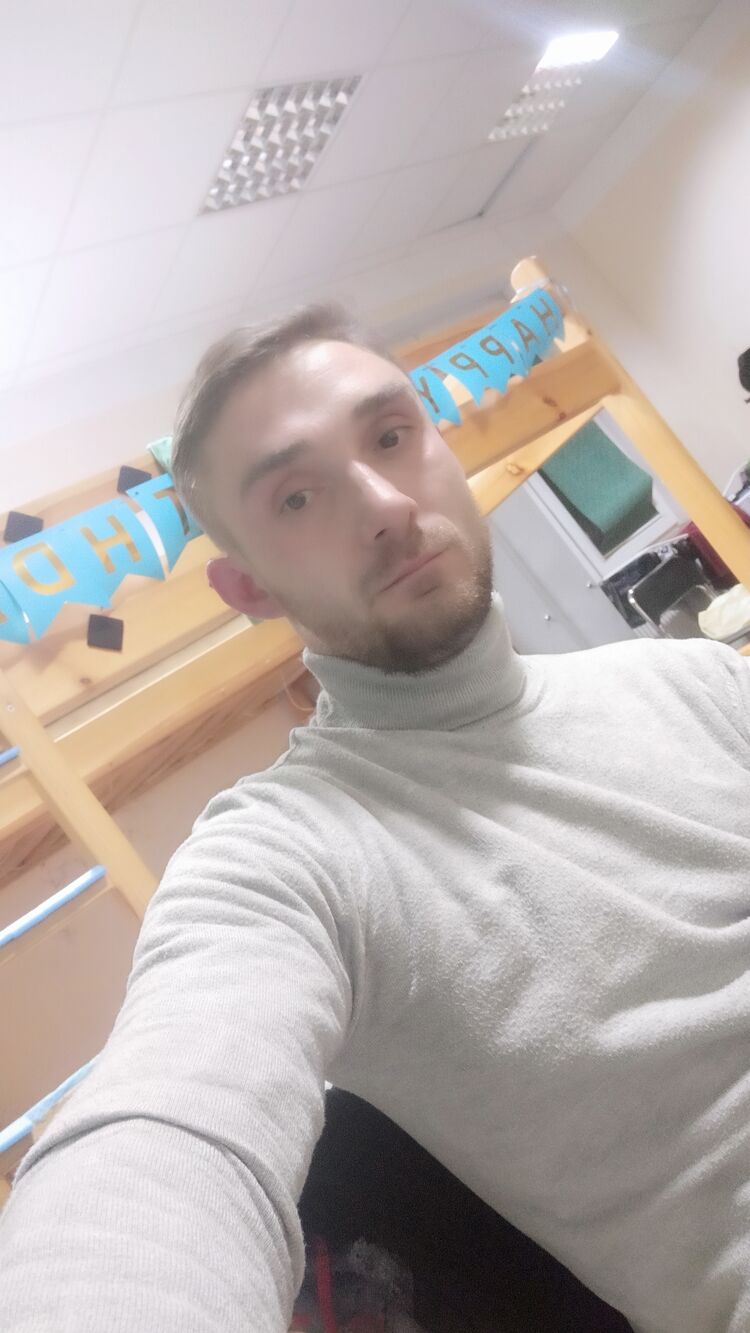  35257019  , 33 ,    