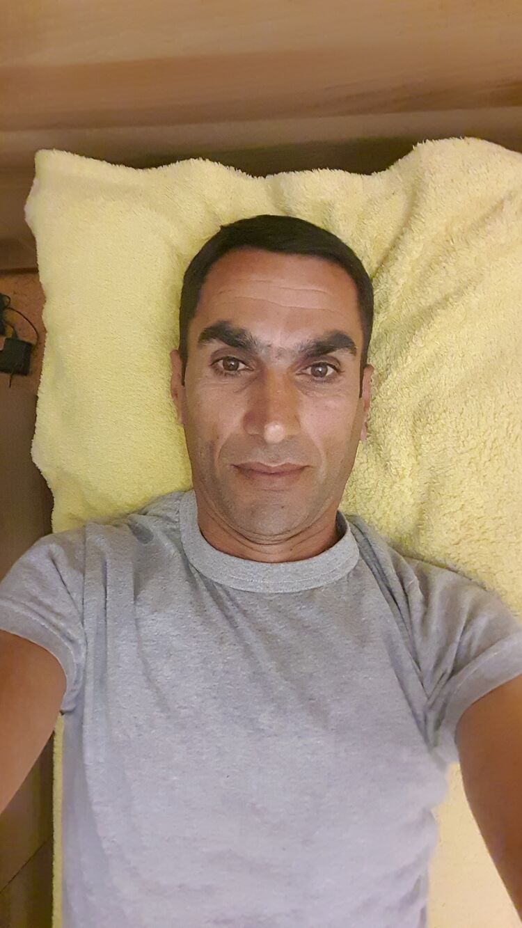  46249579  , 42 ,    