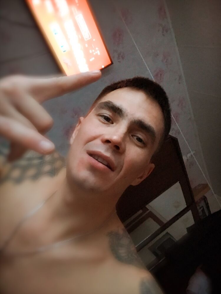  ,   Ivan, 32 ,   ,   , 