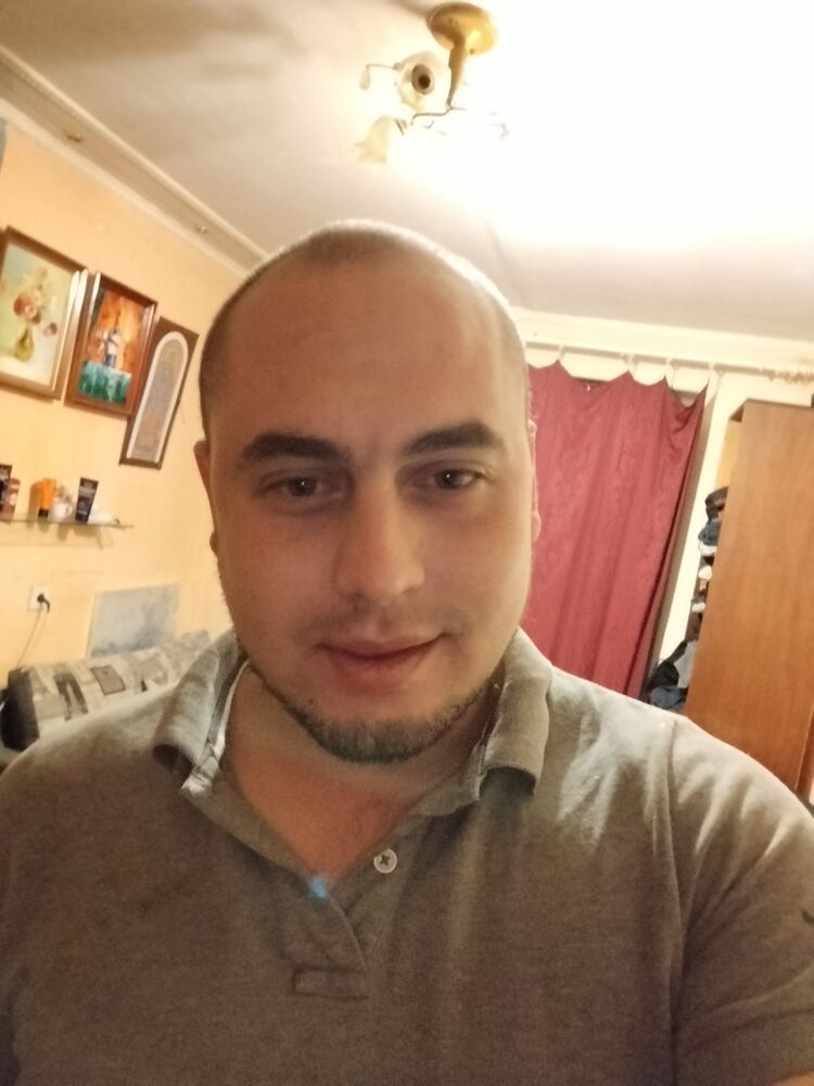  ,   Taras, 31 ,   ,   