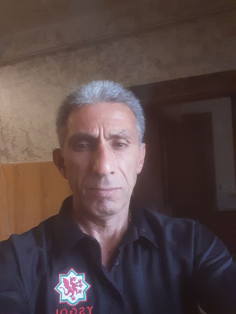  42808129  Yurik, 45 ,    