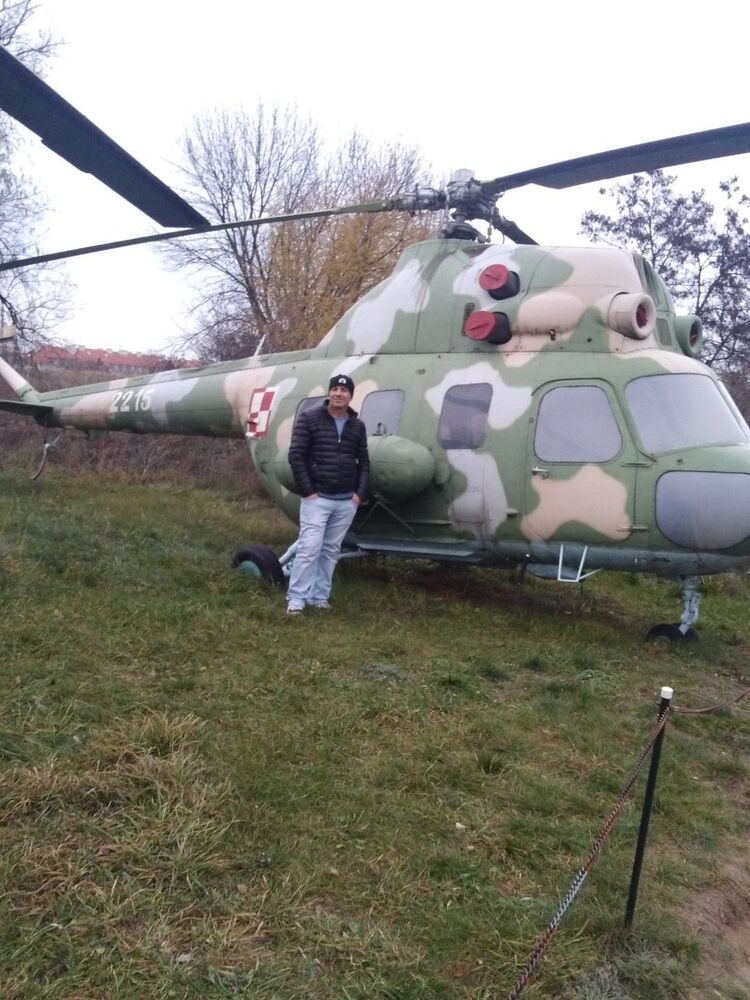  18366519  Irakli grzin, 44 ,    Bielany Wroclawskie