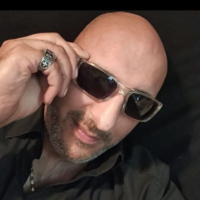  42387929  Aleksandr, 49 ,    