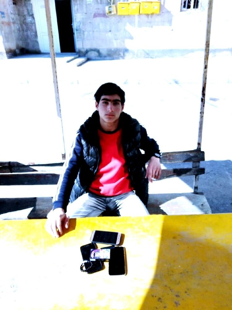  15651529  Tyom, 25 ,    