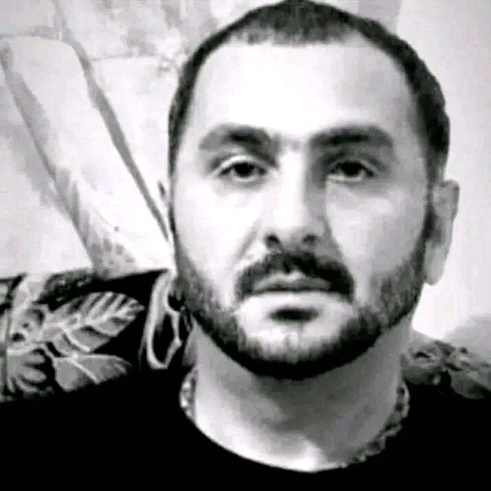  31086009  ARMAN, 40 ,     