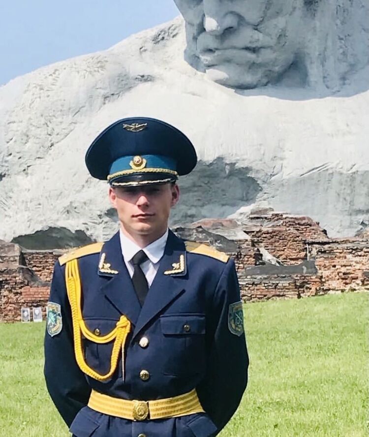  41727709  , 23 ,    