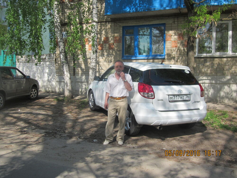  ,   Grey_haired, 62 ,  