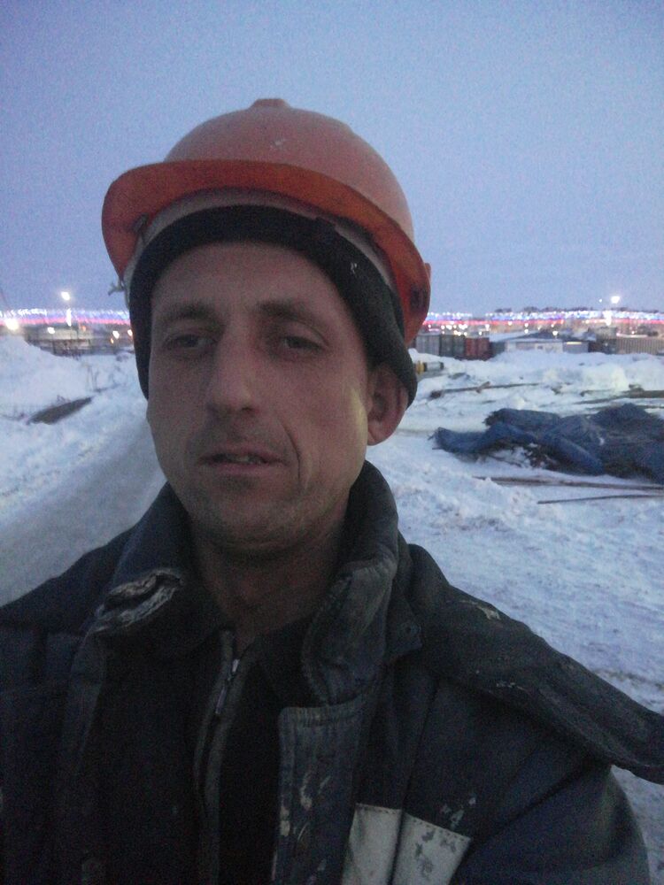  25439619  Sergey, 39 ,    