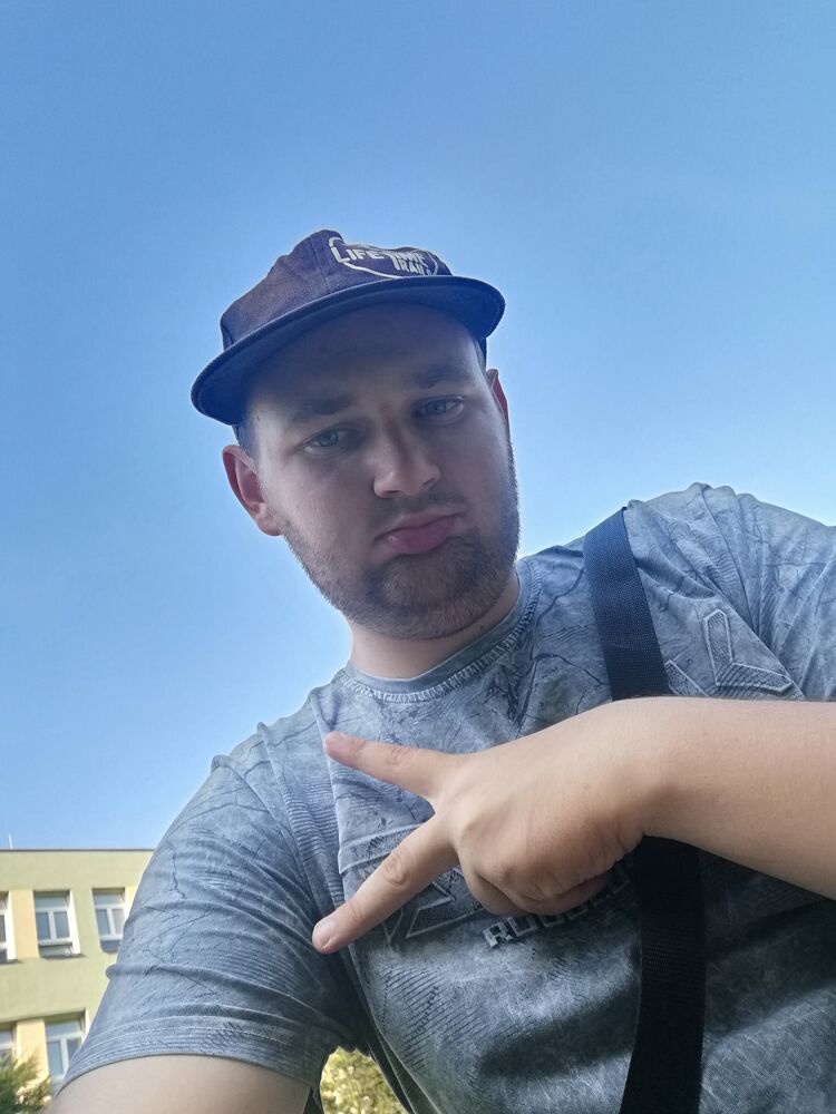 44056879  David, 23 ,    Rudna