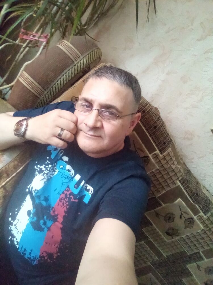  22742889  , 62 ,    