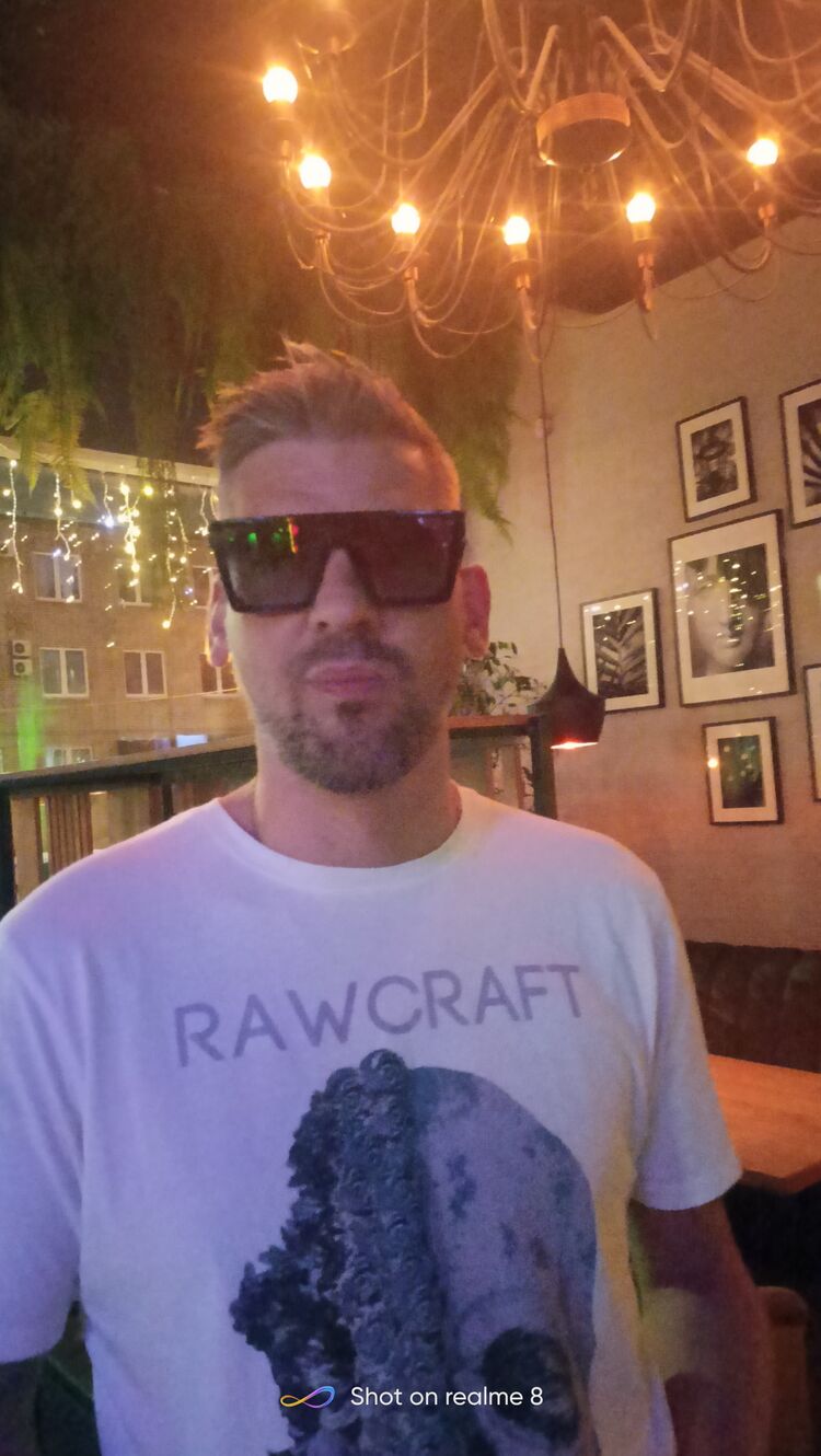  31511429  Alexey, 102 ,    