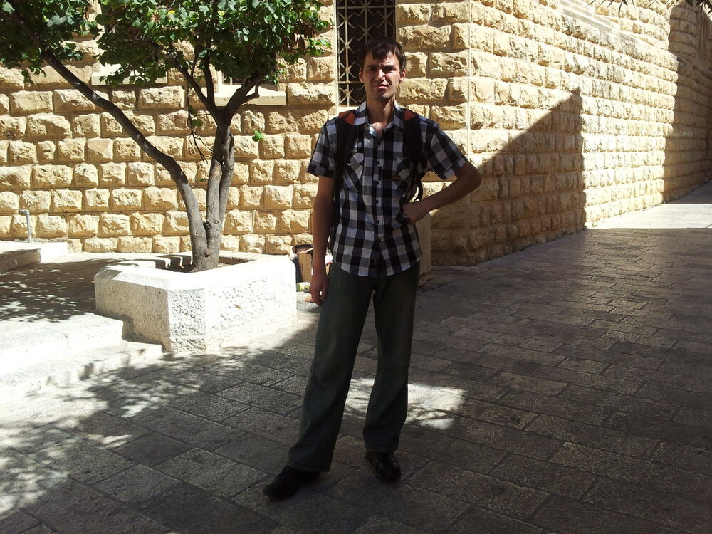  17529599  Alex, 39 ,    