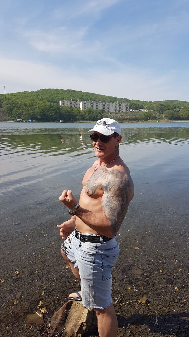  ,   , 47 ,   c 