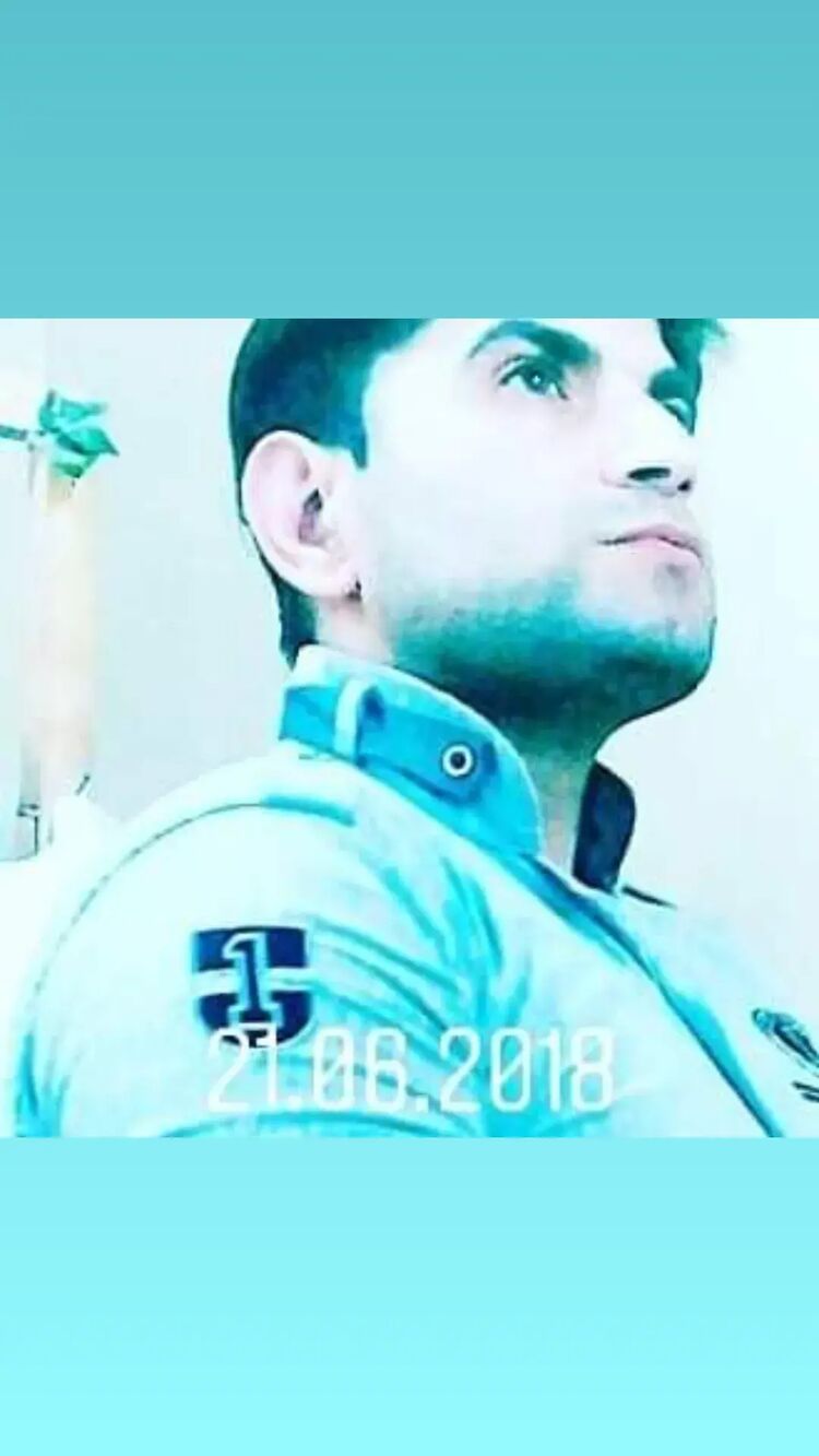  24997349  Elshan, 40 ,    