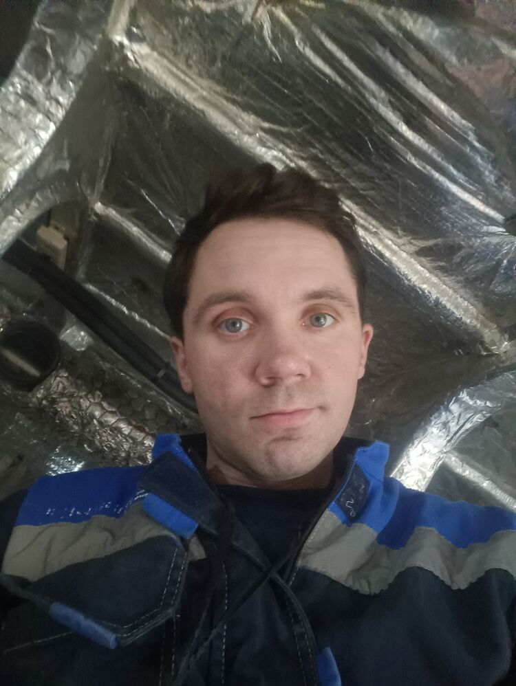  ,   Viktor, 25 ,   ,   , c 