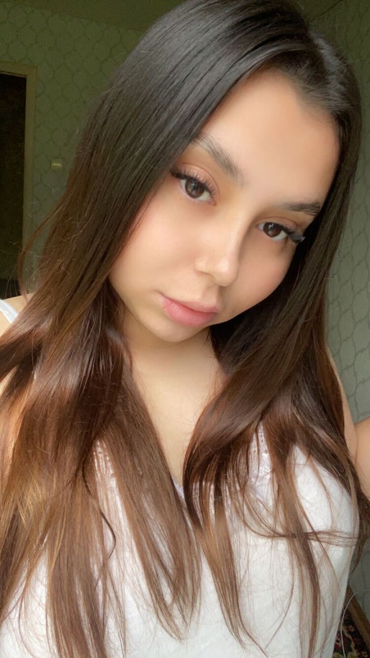  38706979  Alina, 23 ,    