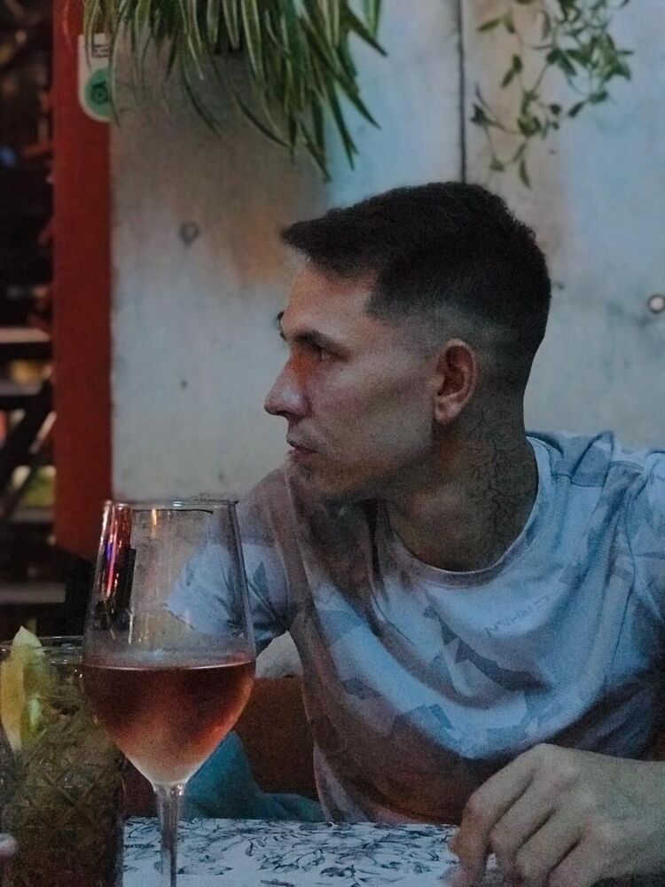  53733599  , 24 ,    --