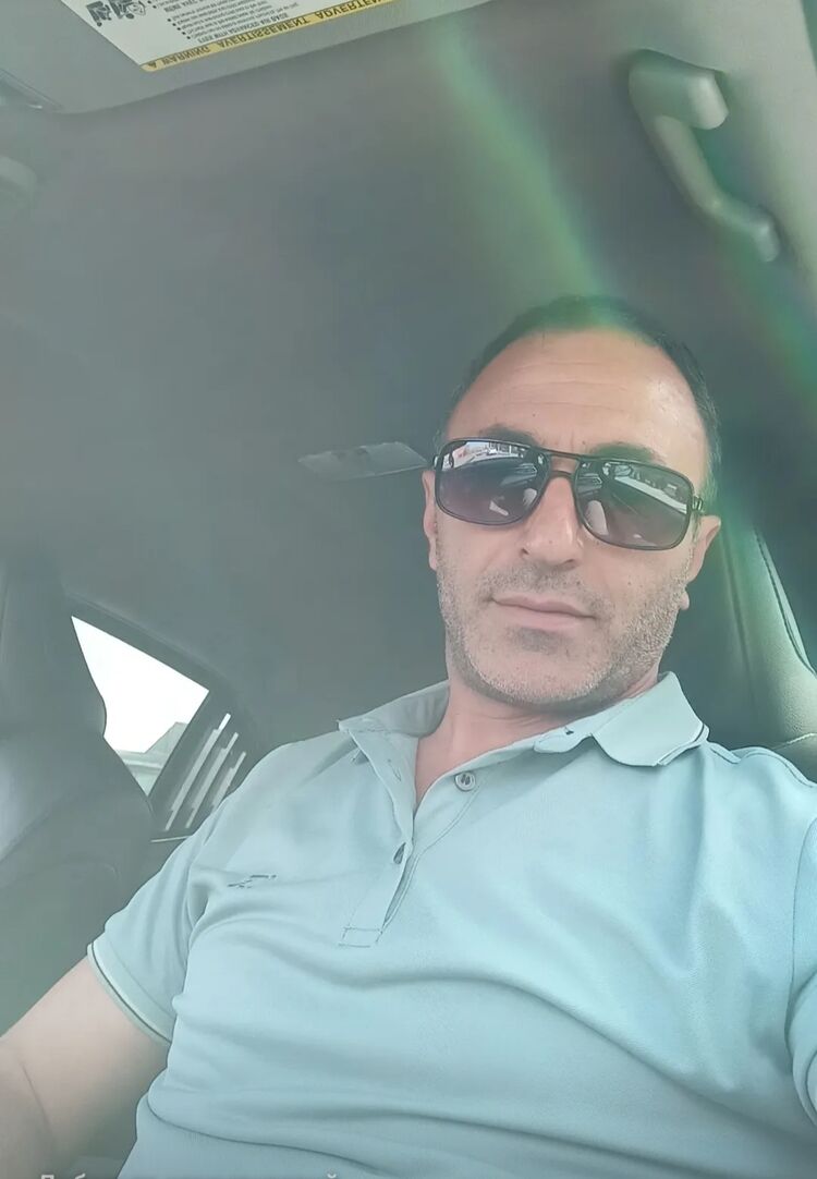  50348169  Armen, 39 ,    