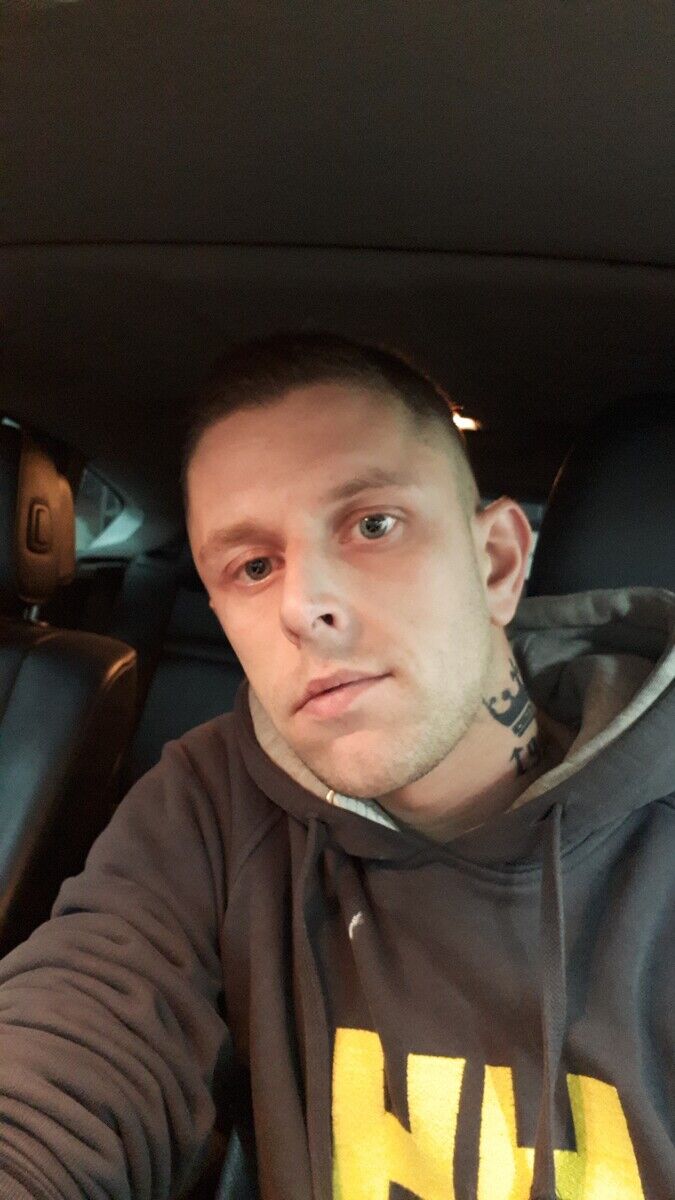  21867839  , 34 ,    